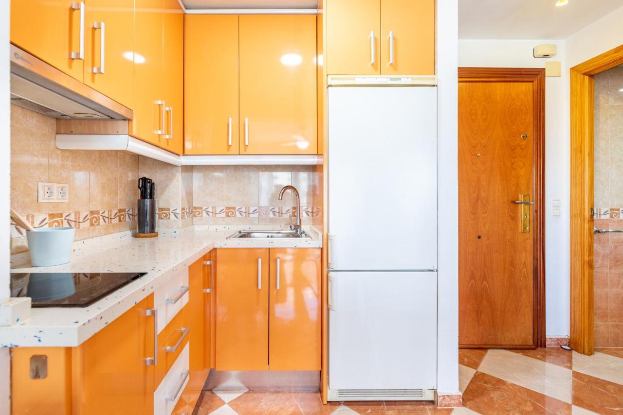 Sunny Seaside Apartment 아로요 데 라 미엘 외부 사진