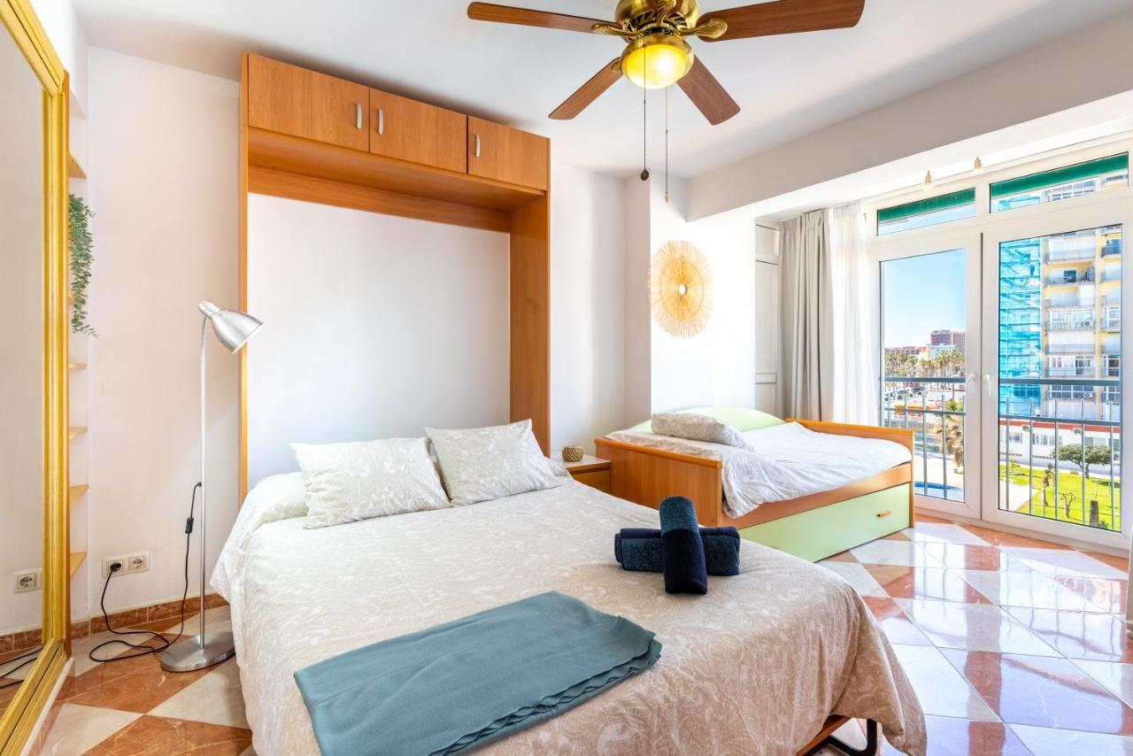 Sunny Seaside Apartment 아로요 데 라 미엘 외부 사진